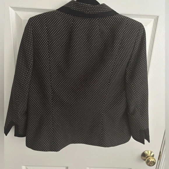 KASPER BLACK & BONE POLKA DOT JACQUARD TEXTURED THREE BUTTON JACKET. SZ 12 - Picture 3 of 11